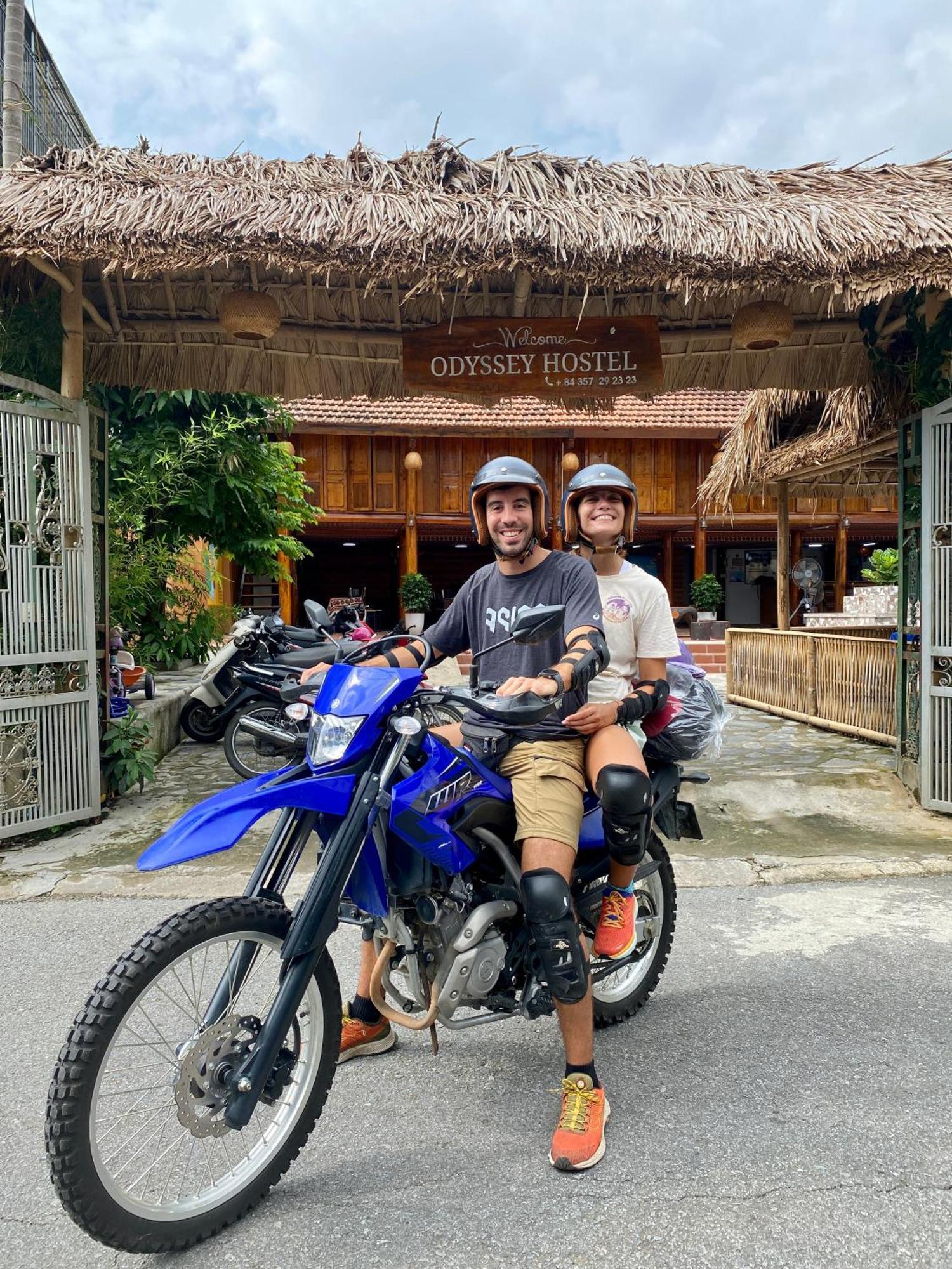 Odyssey Hostel, Tours & Motorbikes Rental 하 기앙 외부 사진