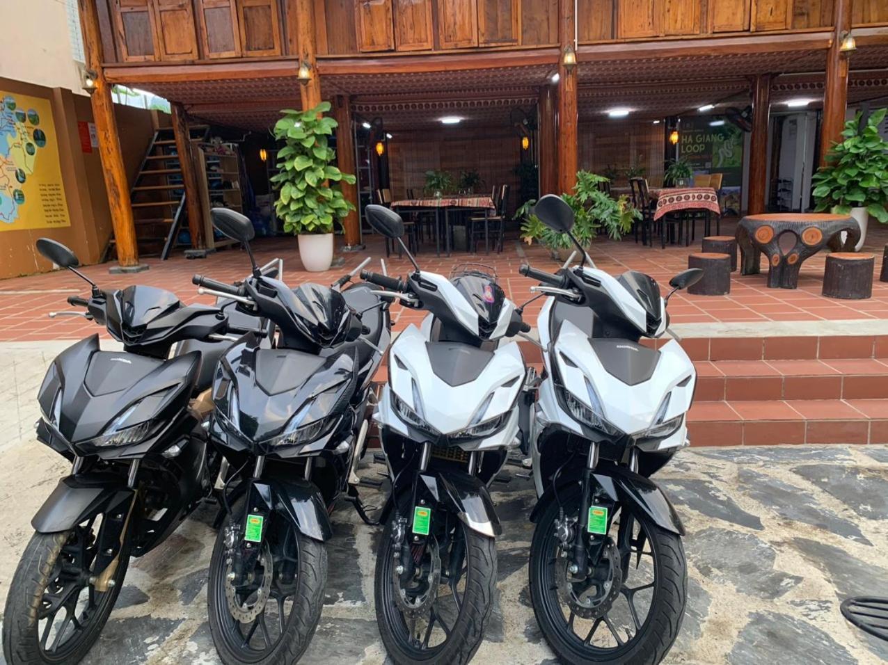 Odyssey Hostel, Tours & Motorbikes Rental 하 기앙 외부 사진