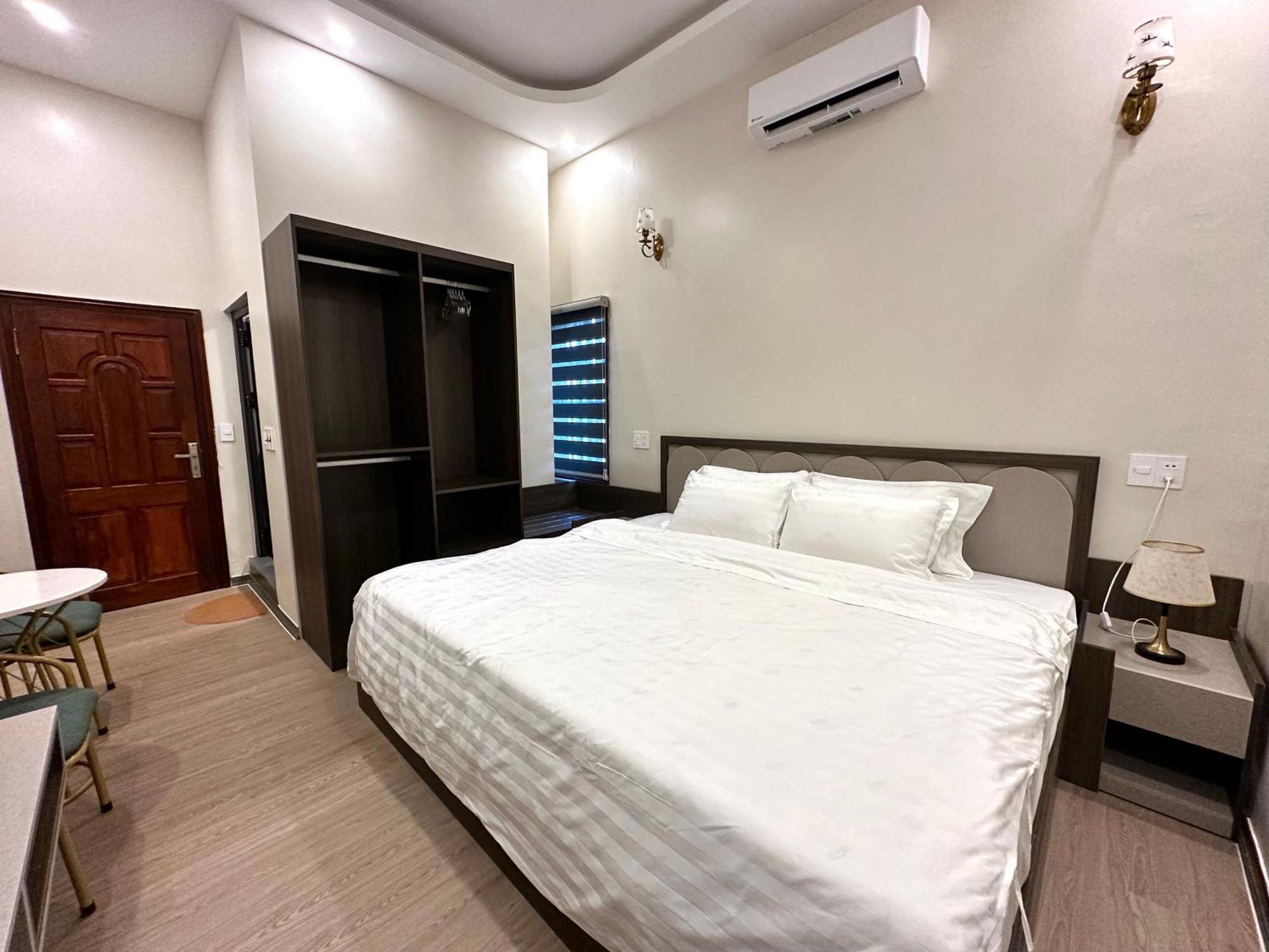Odyssey Hostel, Tours & Motorbikes Rental 하 기앙 외부 사진